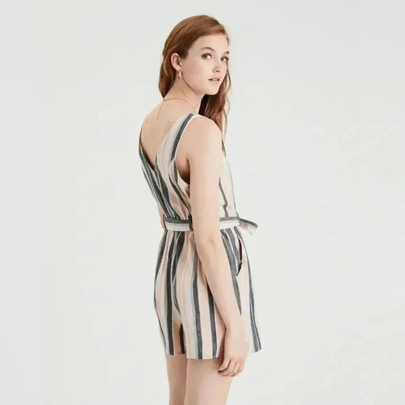 AE Button Front Romper Size Small - Picture 2 of 4